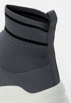 Pier One Hombre Zapatillas Altas - Grey 13 Pier One Hombre Zapatillas Altas - Grey -PIER ONE Ventas e5b5f3ad4b144ac3ae241bf949bbba8a