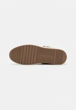 Pier One Hombre Zapatillas Altas - Brown -PIER ONE Ventas e5eebdb394684b3db660132f5a09d80b