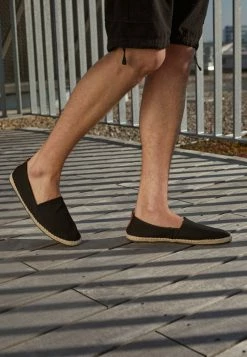 Pier One Unisexo RENA ESPADRILLE UNISEX - Alpargatas - Black -PIER ONE Ventas eb96efa9c3e143cb93a1e3d28a58c715