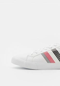 Pier One Unisexo UNISEX - Zapatillas - White -PIER ONE Ventas eeba8656d40340bab070d7e2d908ec62