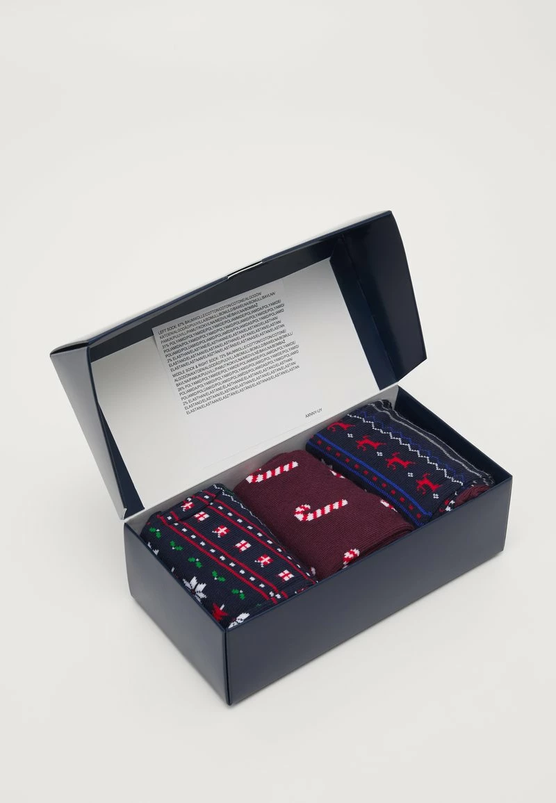 Pier One Hombre XMAS GIFT BOX 3 PACK - Calcetines - Dark Blue/bordeaux/red 4 Pier One Hombre XMAS GIFT BOX 3 PACK - Calcetines - Dark Blue/bordeaux/red - Imagen 2