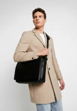 Pier One Hombre Bandolera - Black -PIER ONE Ventas f63b1ed6c70f49aa94bf52e40da10f83