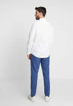 Pier One Hombre 2 PACK - Camisa Elegante - White -PIER ONE Ventas fe3882eaf28b48838ea76cbb4b0ad904